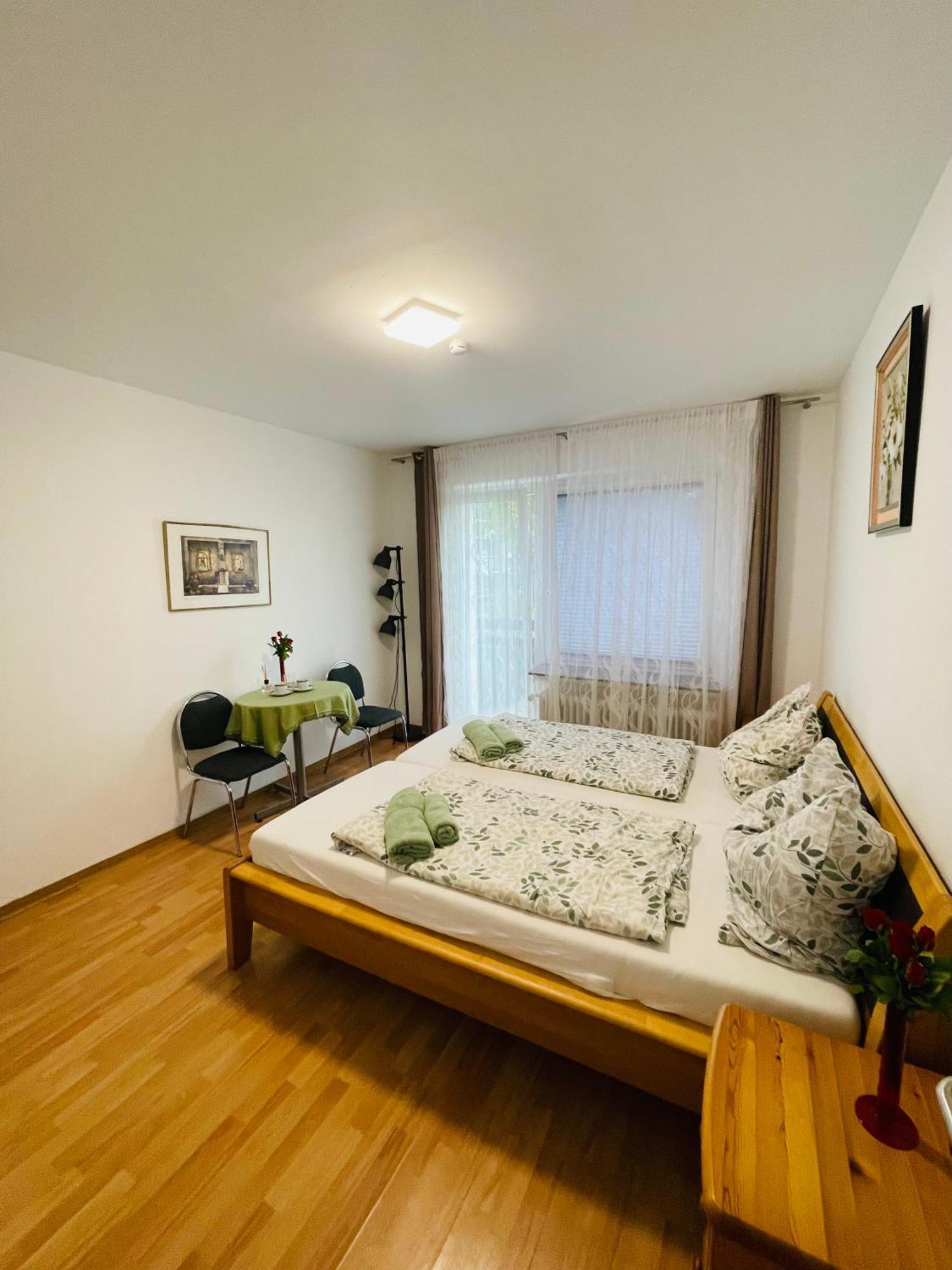 Hotel Shelby Apartments Ґарбзен Екстер'єр фото