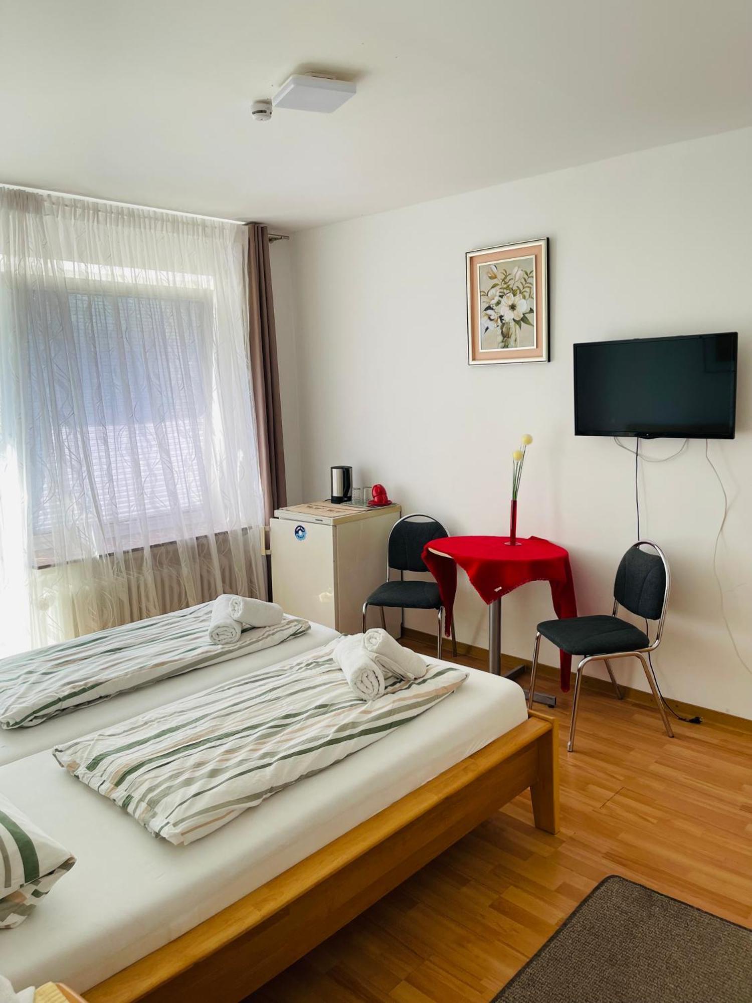 Hotel Shelby Apartments Ґарбзен Екстер'єр фото