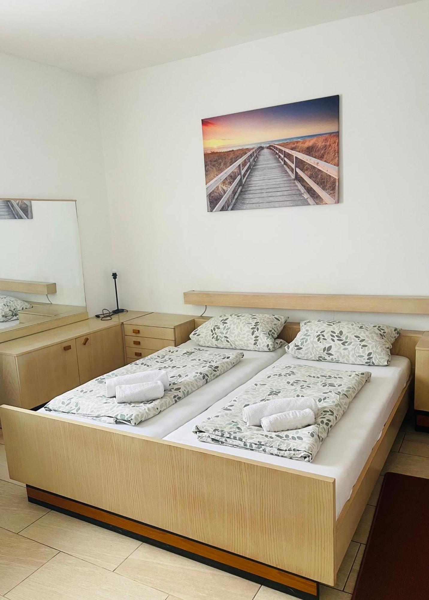 Hotel Shelby Apartments Ґарбзен Екстер'єр фото